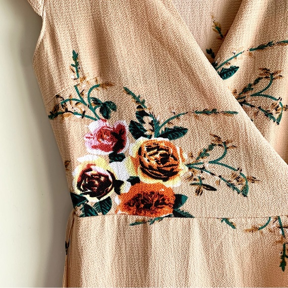 Floral Wrap Dress - Picture 8 of 10